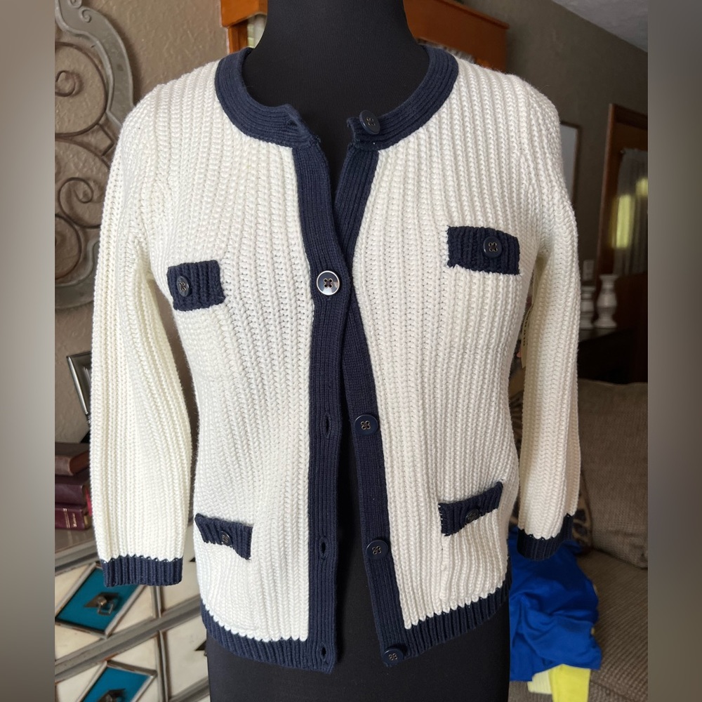 Old Navy NWT Sweater Size Small